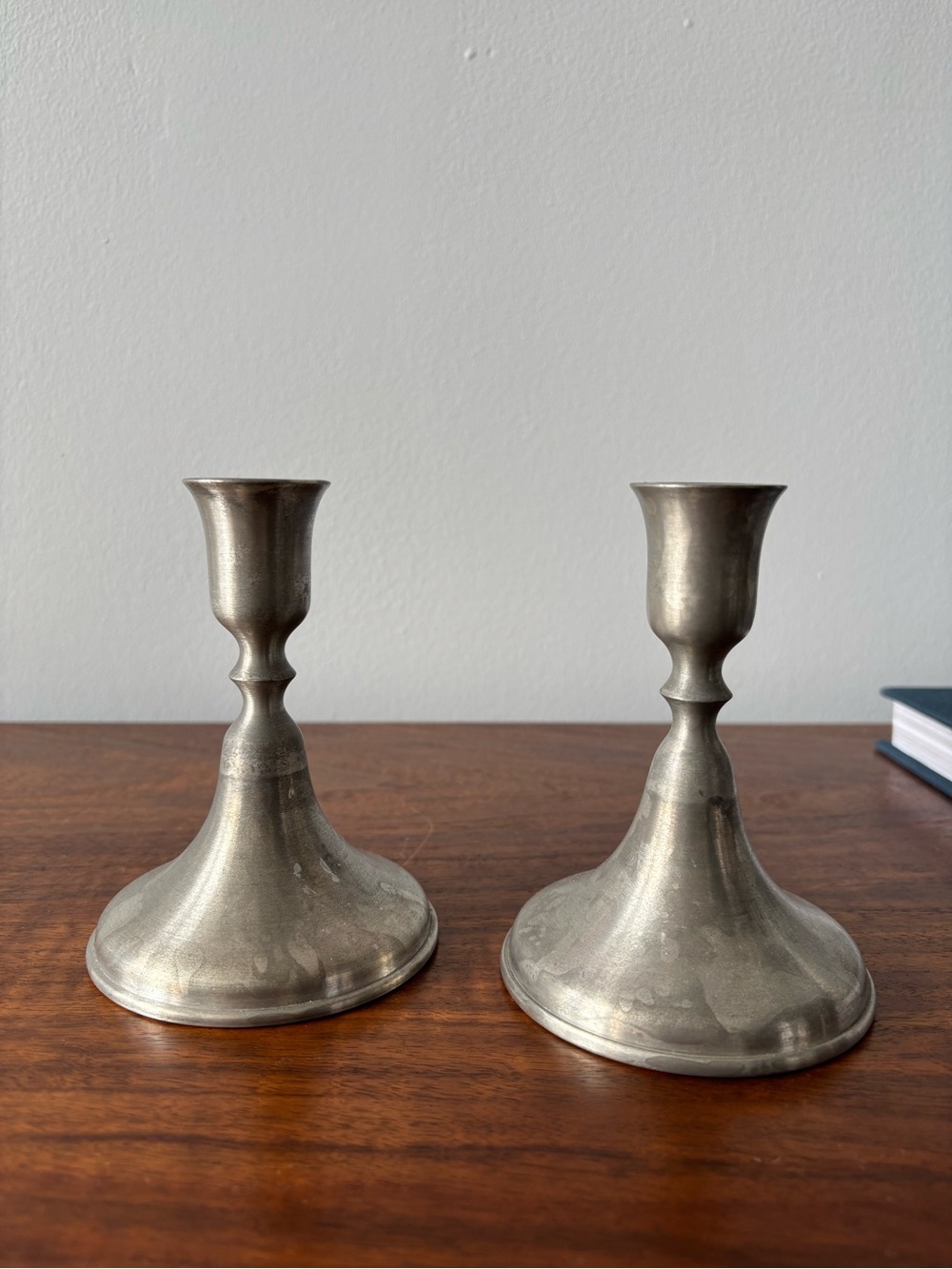 Pair Of 90s Fred Danforth Pewter Candlestick Taper Candle Holders 5”